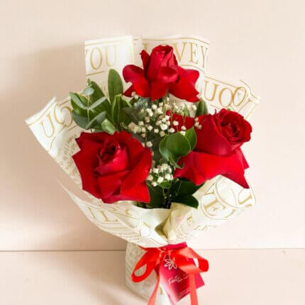 Buquê de 3 Rosas Vermelhas