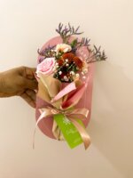Card com Flores e Chocolate - Imagem 3
